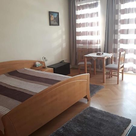 Sündörgő Apartman Győr Kültér fotó